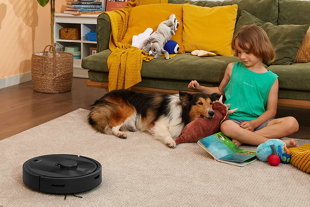 Roborock Q5+ Robotic Pet Vacuum Review: Powerful and Pet Parent-Approved